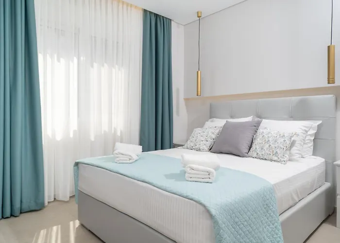 Daire Finikas Luxury Thassos Golden *